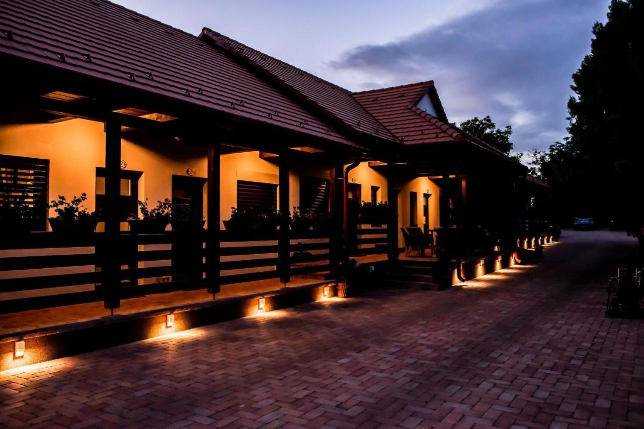 Boroka Vendeghaz Toalmas Hotel Exterior foto