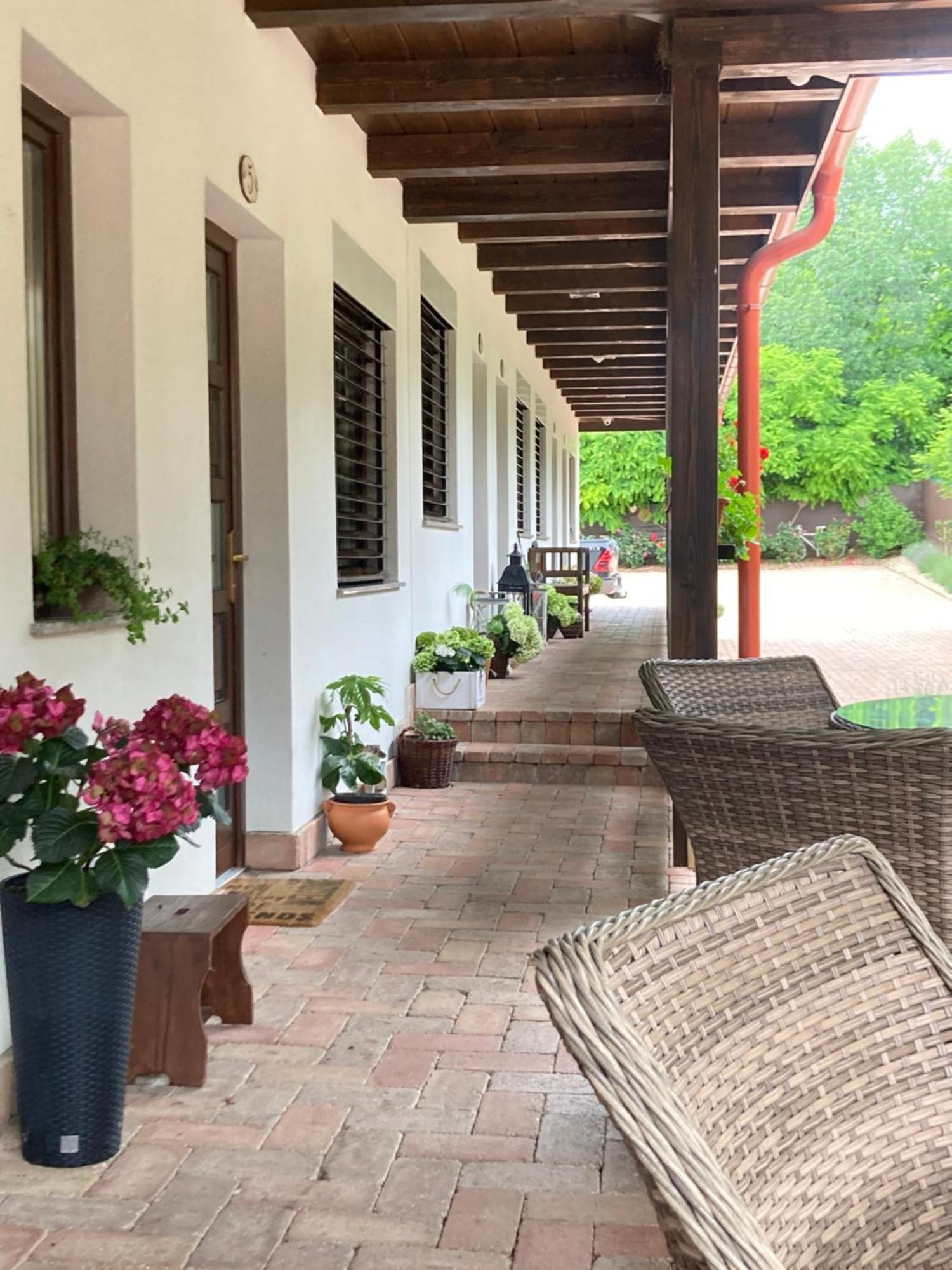 Boroka Vendeghaz Toalmas Hotel Exterior foto